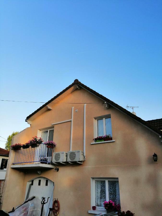 Chambres D'Hotes Chez Marilou Ольне-су-Буа Экстерьер фото